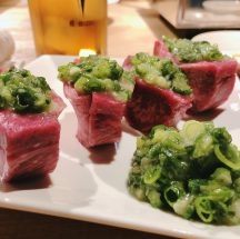 【名古屋グルメ】厚切りねぎ入り塩タン「焼肉 きっず」