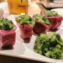 【名古屋グルメ】厚切りねぎ入り塩タン「焼肉 きっず」