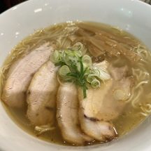 名古屋で塩ラーメンが美味しいと人気の池田公園近くのラーメン店「なるとや」